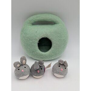 Lovevery 3 Bunnies in Felt Burrow Green Pouch Bunny Plush Rabbit Nest 6 Inch
